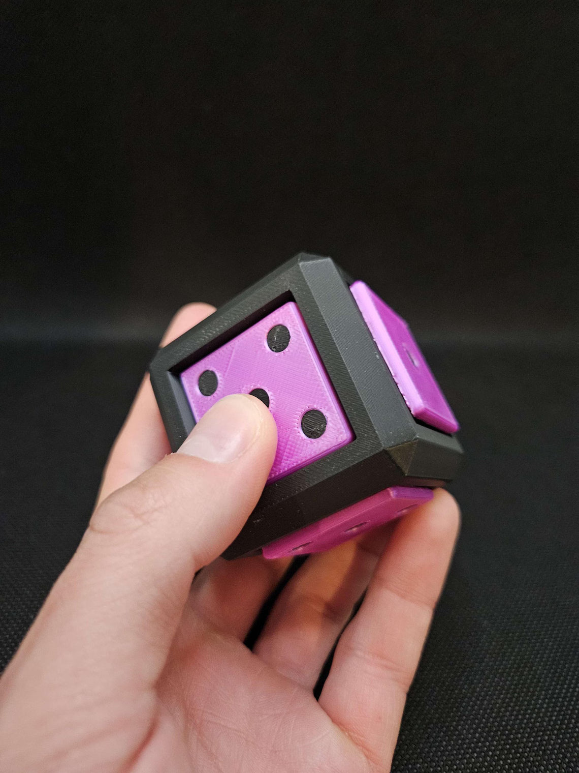Clicky D6 Fidget Toy | 3D Printed Keyboard Clicker | Satisfying Desk Toy